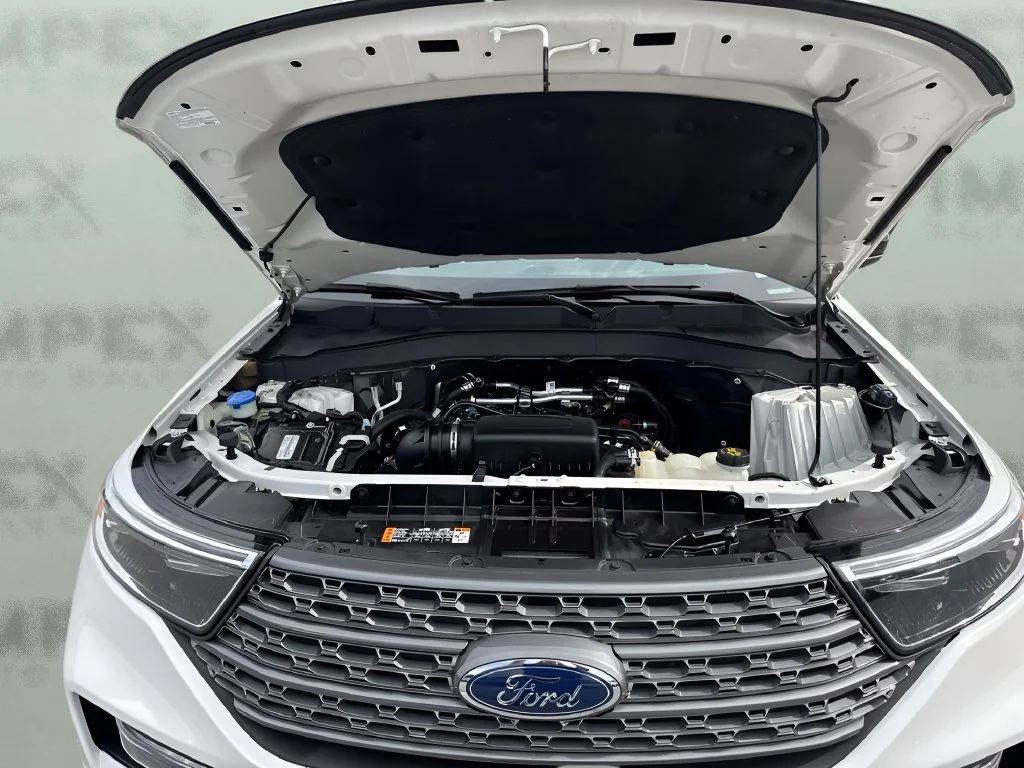 Used 2022 White Ford XLT image 32