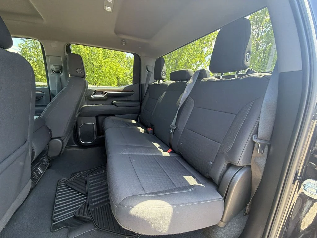 Used 2023 Gray Chevrolet LT image 23