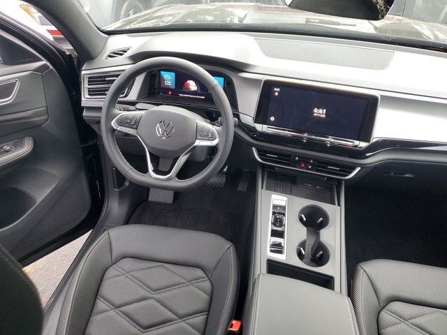 New 2026 Black Volkswagen SE image 7