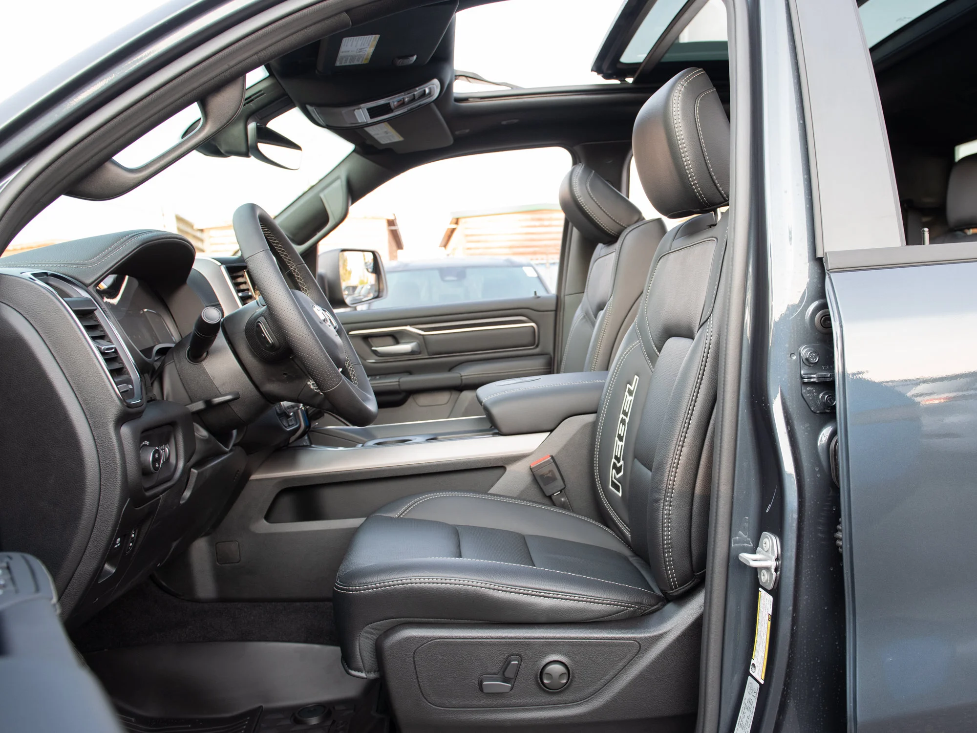 New 2026 Blue RAM Rebel* Crew Cab 4x4, Level 2 Equip Group, Panoramic Sunroof, 33 Inch A/T Tires image 27