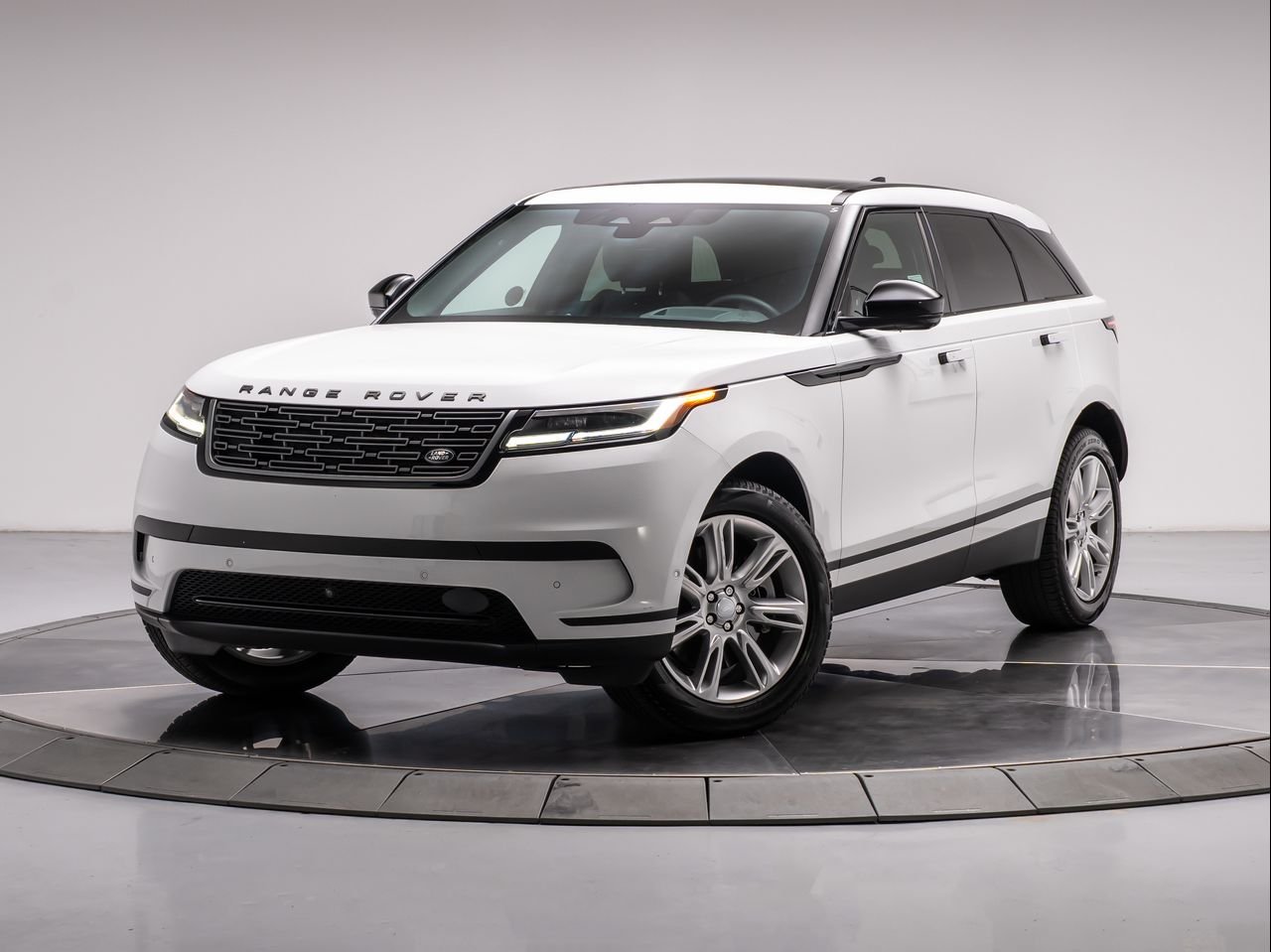 2026 Land Rover Range Rover Velar