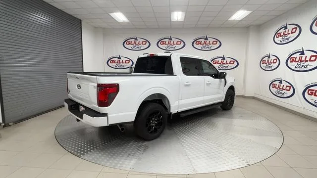 New 2026 Oxford White Ford XLT image 12
