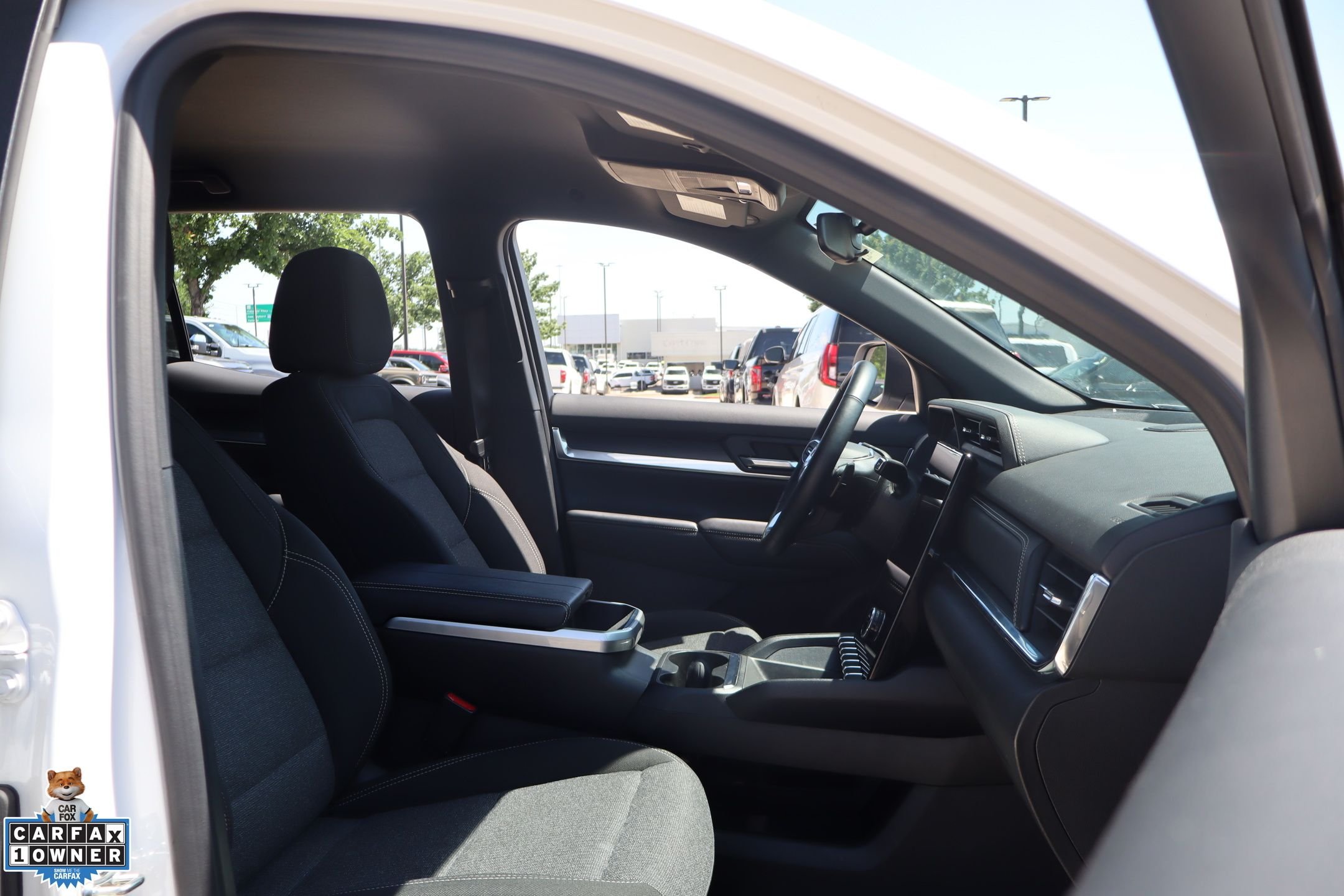 Used 2026 White GMC Elevation image 28