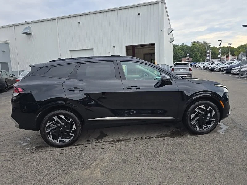 Used 2025 Black Kia SX-Prestige image 9
