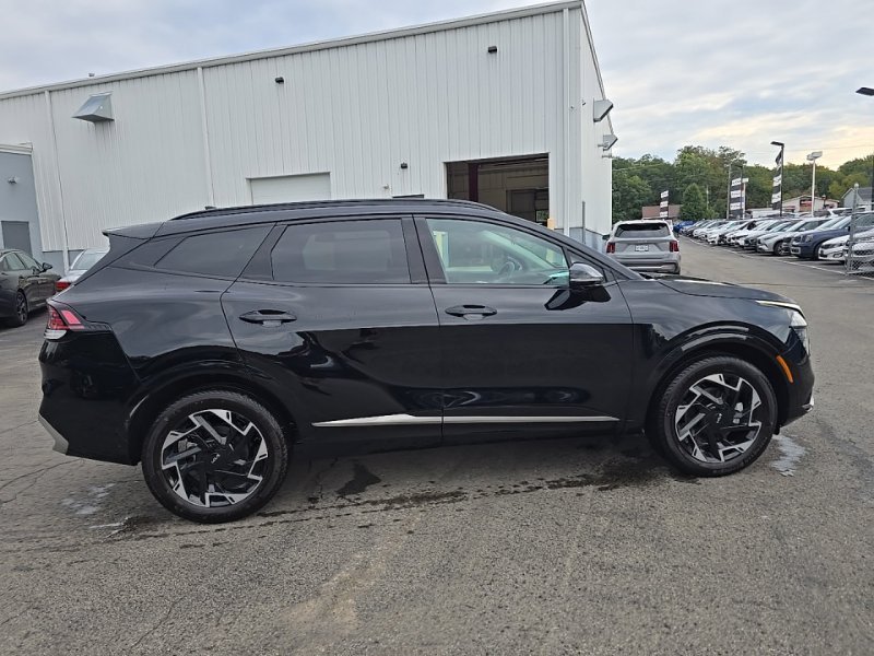 Used 2025 Black Kia SX-Prestige image 9