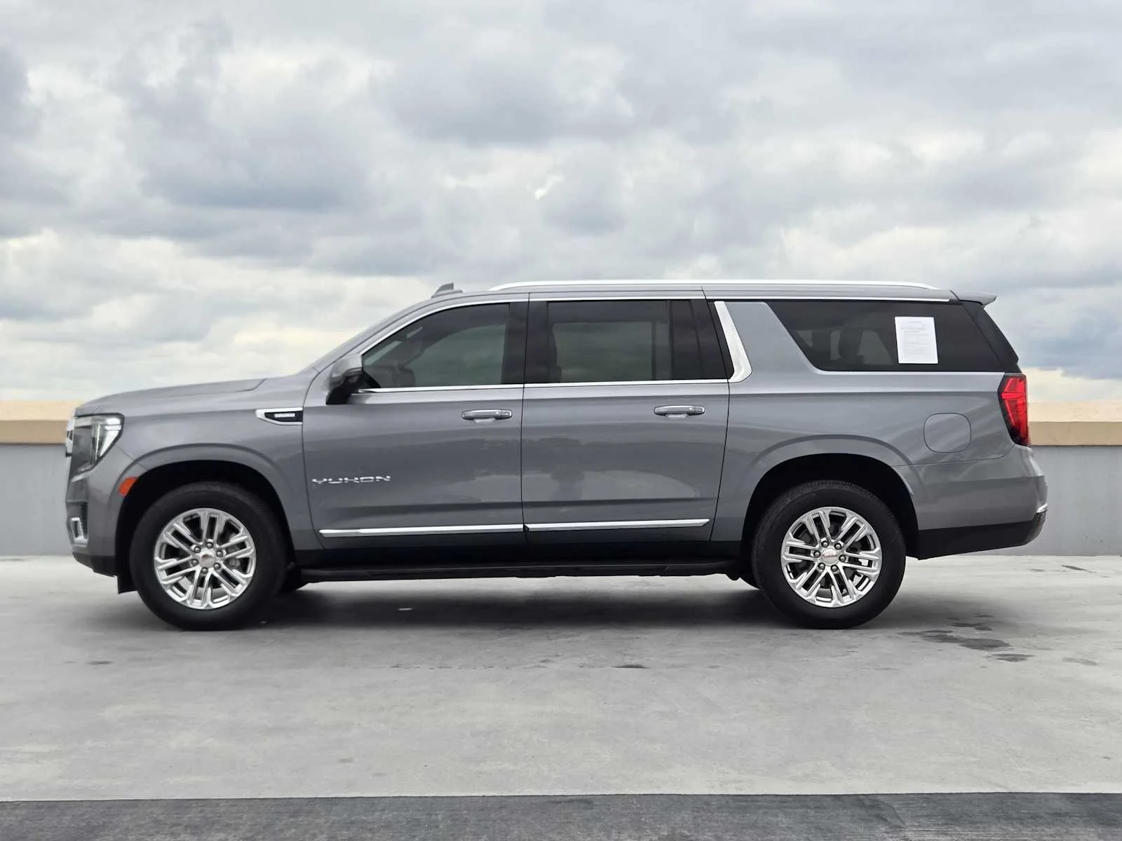 Certified Used 2021 SATIN STEEL METALLIC GMC SLT image 4