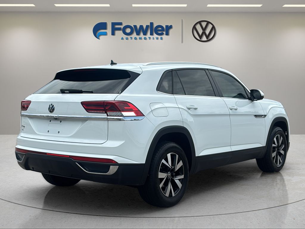 Used 2023 White Volkswagen 2.0T SE image 7