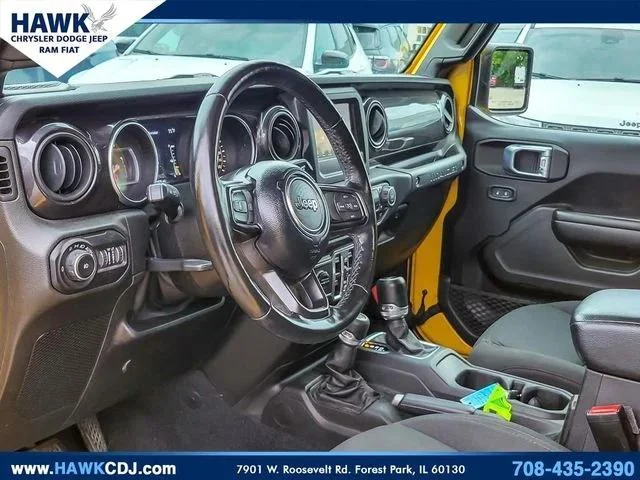Used 2021 Yellow Jeep Sport Altitude image 9
