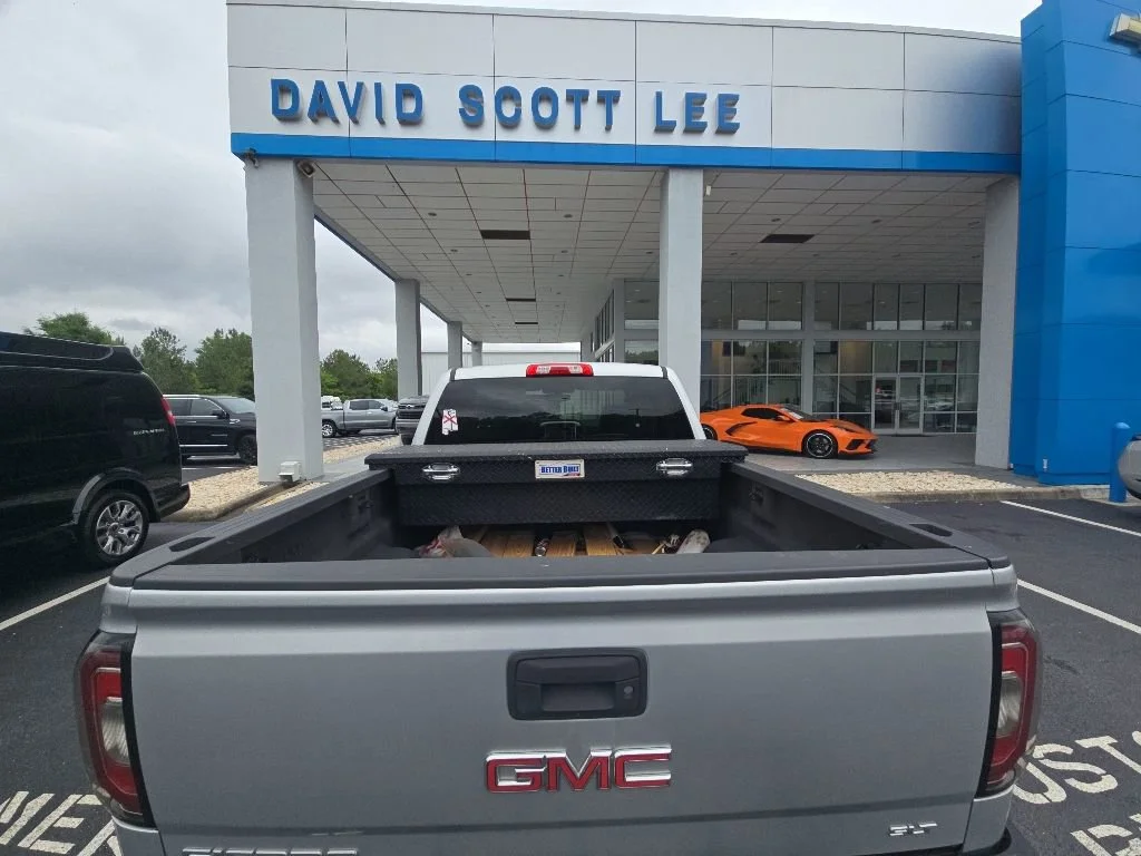 Used 2017 QUICKSILVER METALLIC GMC SLT image 15