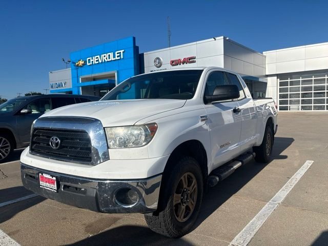Used 2007 White Toyota SR5 image 2