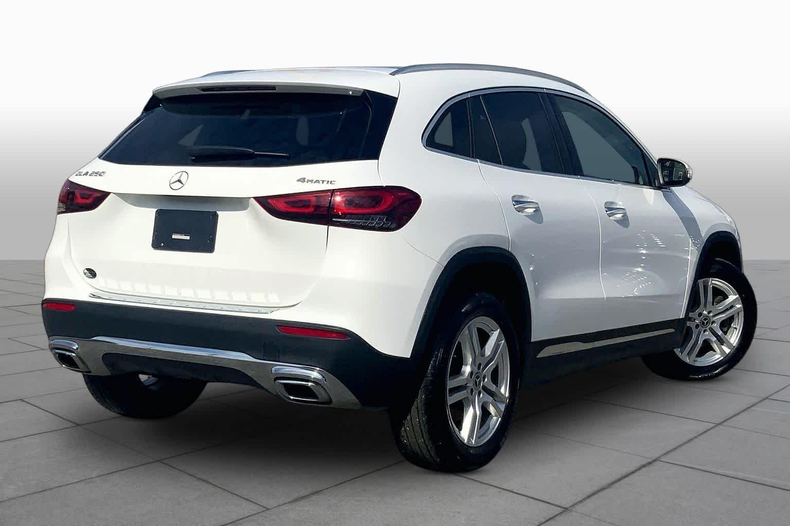 Used 2021 Polar White Mercedes-Benz GLA 250 image 13