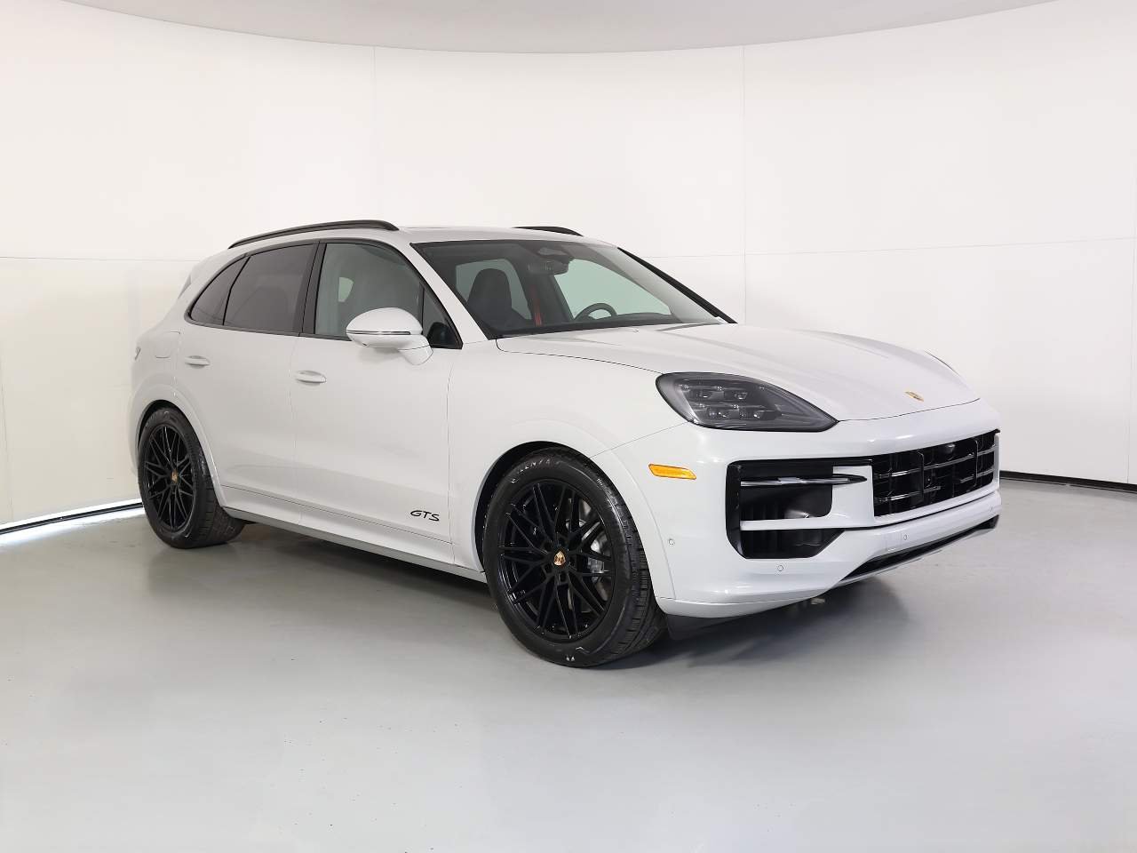 New 2026 Chalk Porsche GTS image 9