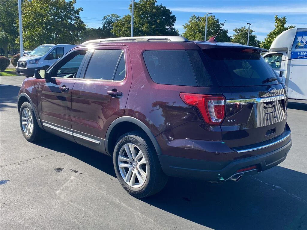 Used 2018 Burgundy Velvet Metallic Tinted Clearcoat Ford XLT image 9