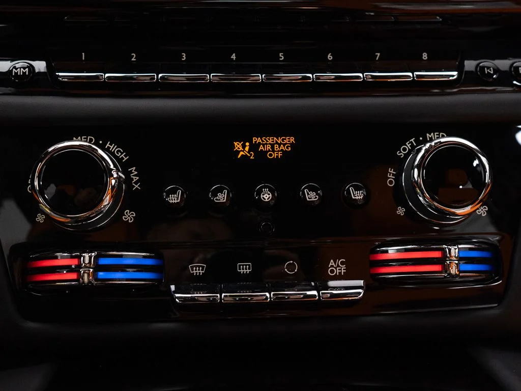 New 2027 Black Diamond Rolls-Royce  image 42