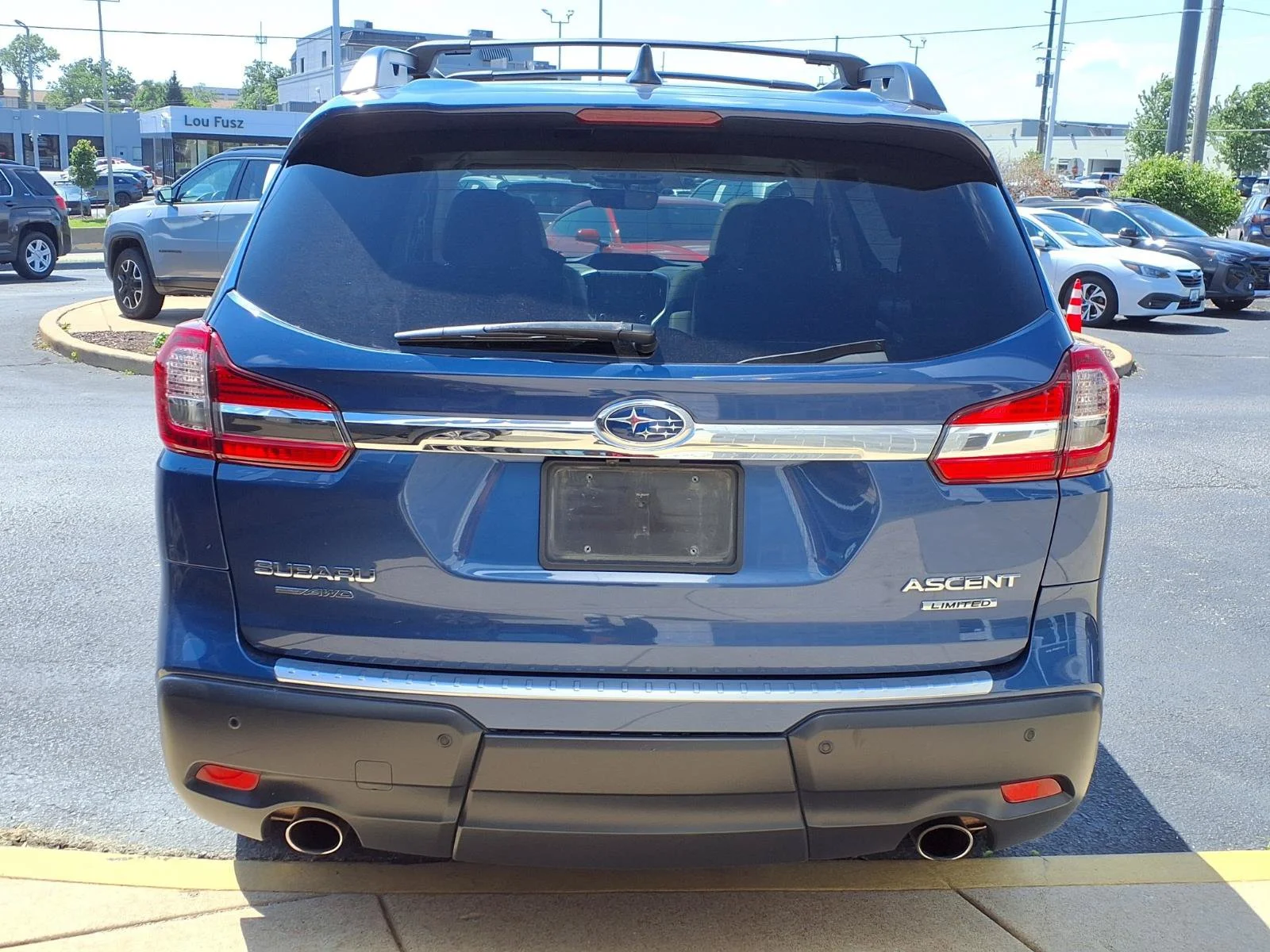 Used 2020 Abyss Blue Pearl Subaru Limited image 2