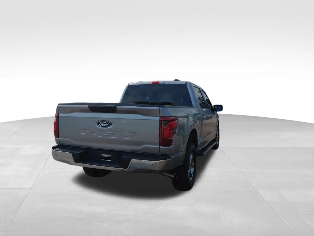 Used 2025 Silver Ford XLT image 13