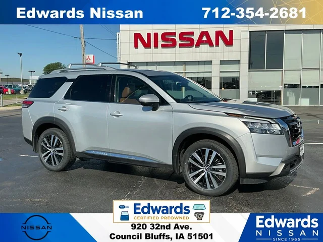 2024 Nissan Pathfinder Platinum
