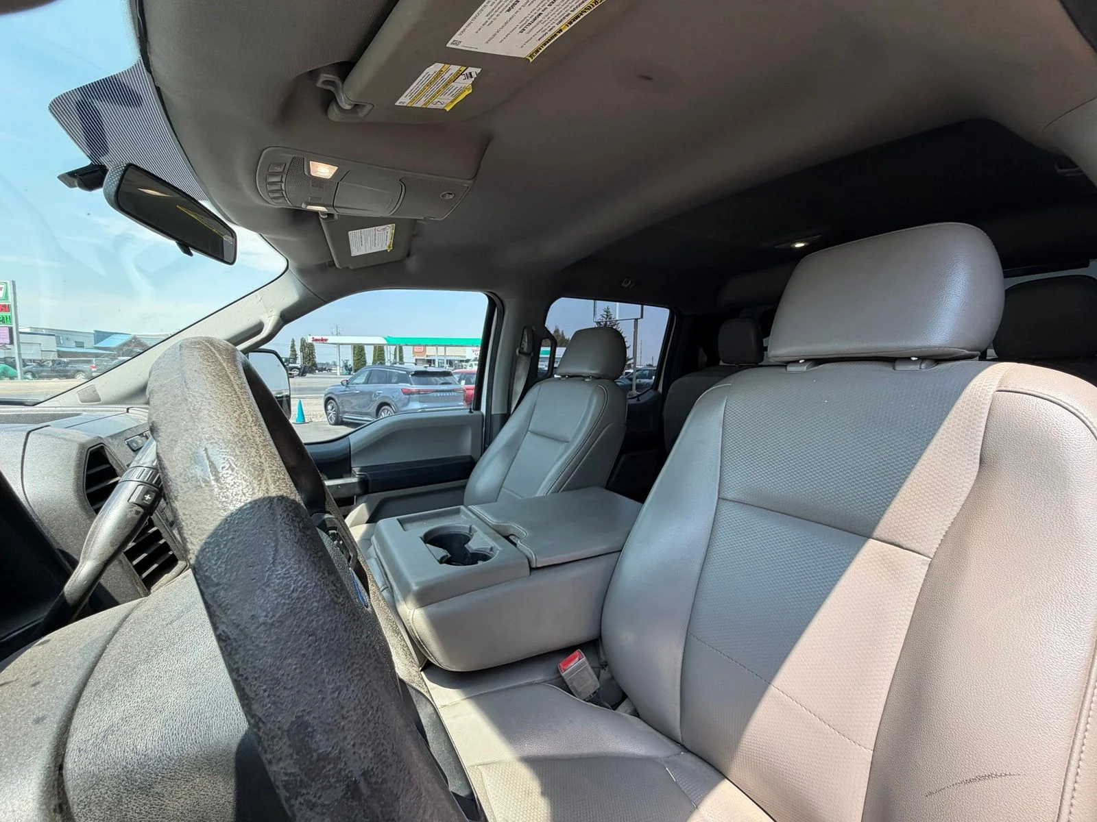 Used 2019 White Ford XL image 8