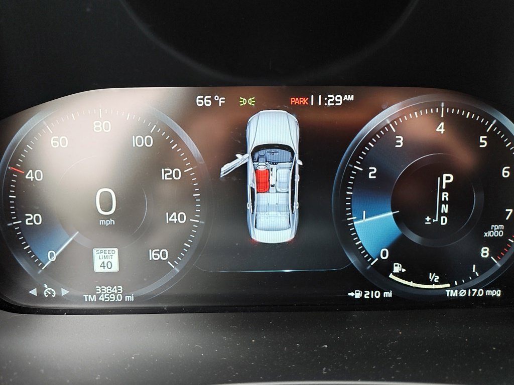 Used 2020 Gray Volvo T5 Momentum image 5