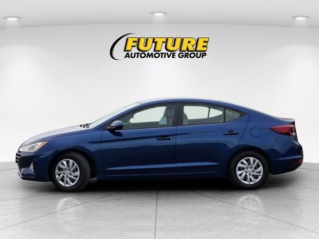 Used 2020 Blue Hyundai SE image 7