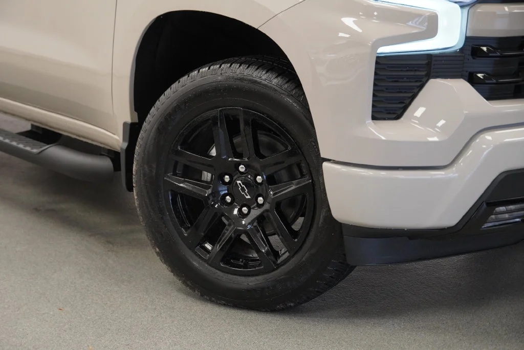 New 2026 White Sands Chevrolet RST image 10