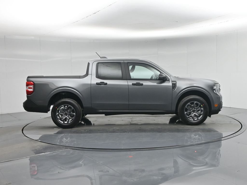 New 2026 Carbonized Gray Metallic Ford XLT image 24