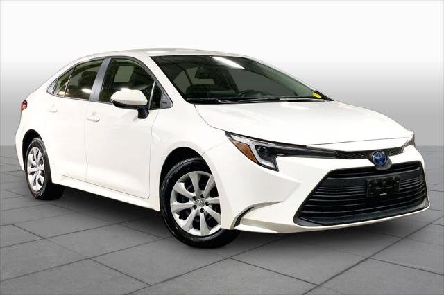 Certified Used 2024 ICE CAP Toyota  image 3