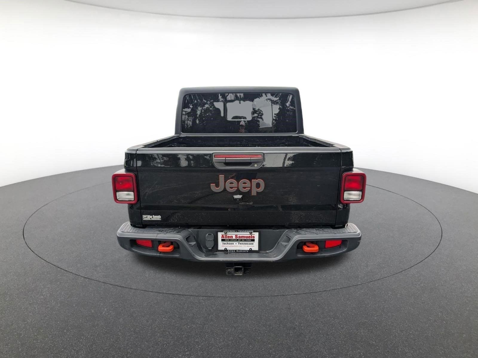 Used 2022 Black Clearcoat Jeep Mojave image 6