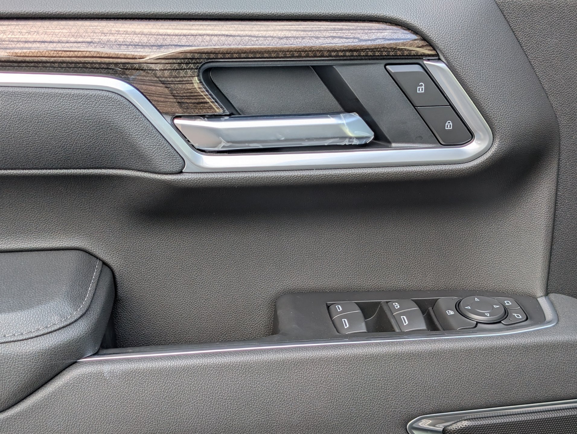 2026 Chevrolet Silverado 1500 RST - Photo 18