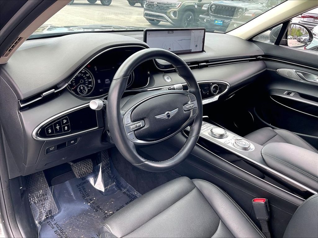 Used 2025 Makalu Gray Genesis 2.5T image 8