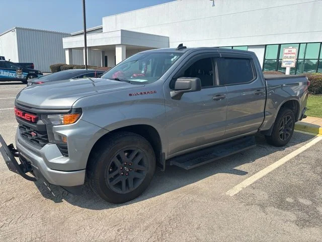 Used 2023 Gray Chevrolet Custom image 3