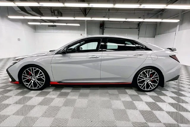2023 Hyundai Elantra N - Photo 14