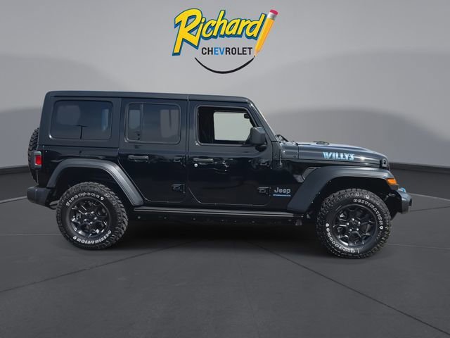 Used 2023 Black Jeep 4x4 image 9