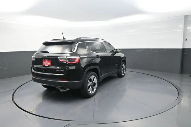 Used 2018 Black Jeep Limited image 4