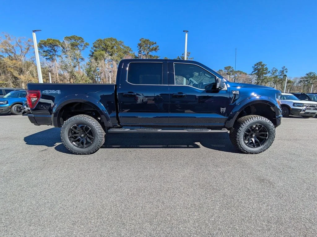 New 2026 Antimatter Blue Metallic Ford XLT image 3