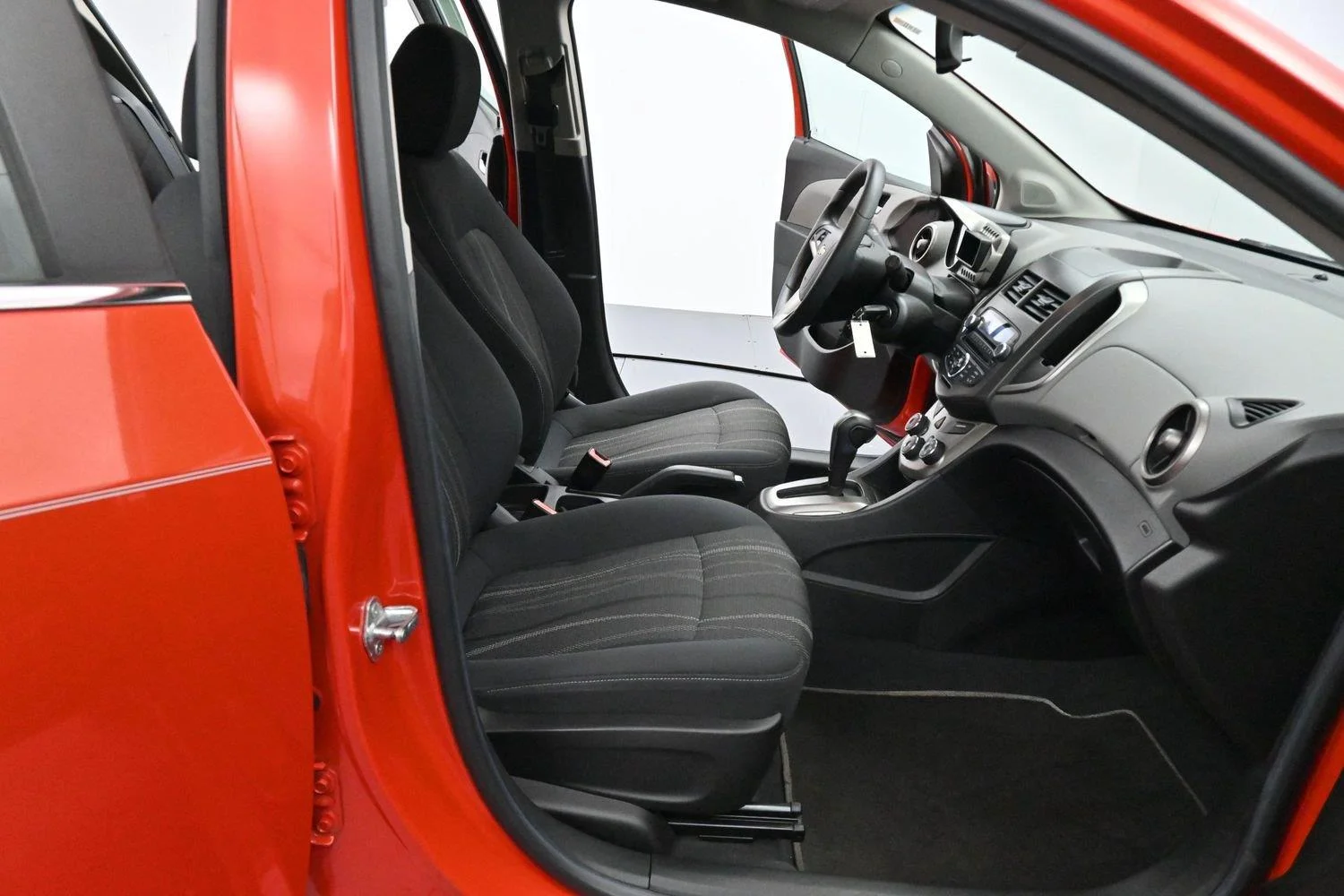 Used 2012 Inferno Orange Metallic Chevrolet LT image 23