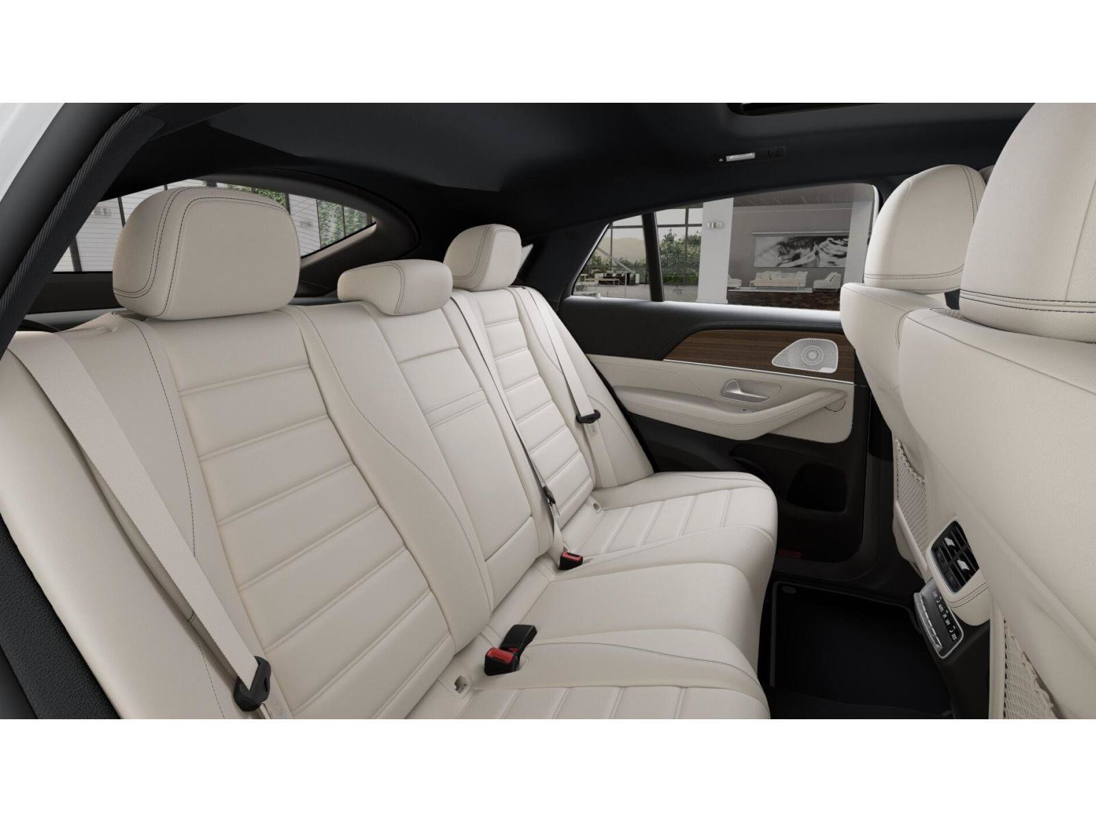 New 2026 MANUFAKTUR Moonlight White Metallic Mercedes-Benz GLE 450 Coupe image 5