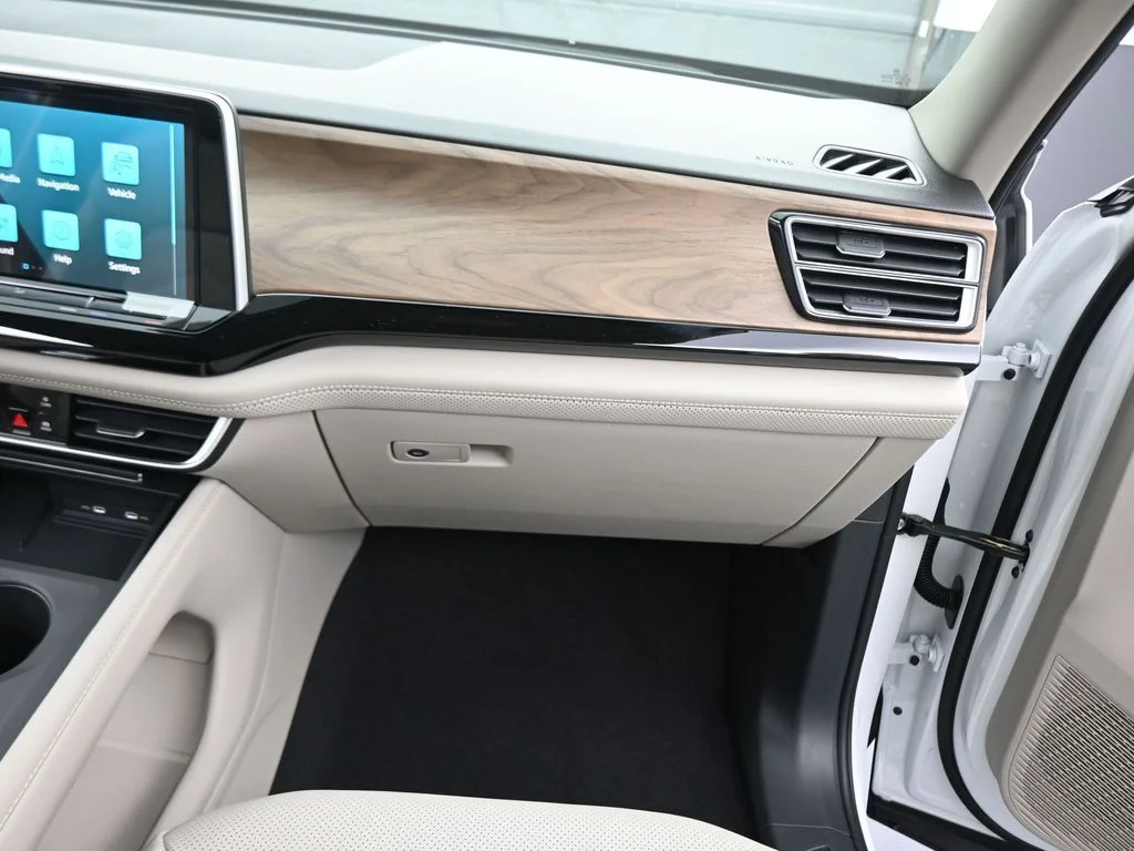 New 2026  Volkswagen 2.0T SE image 43