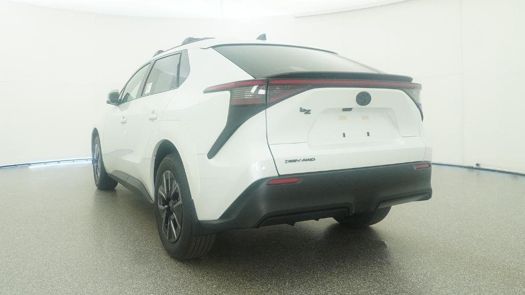 New 2026 Wind Chill Pearl Toyota XLE image 22