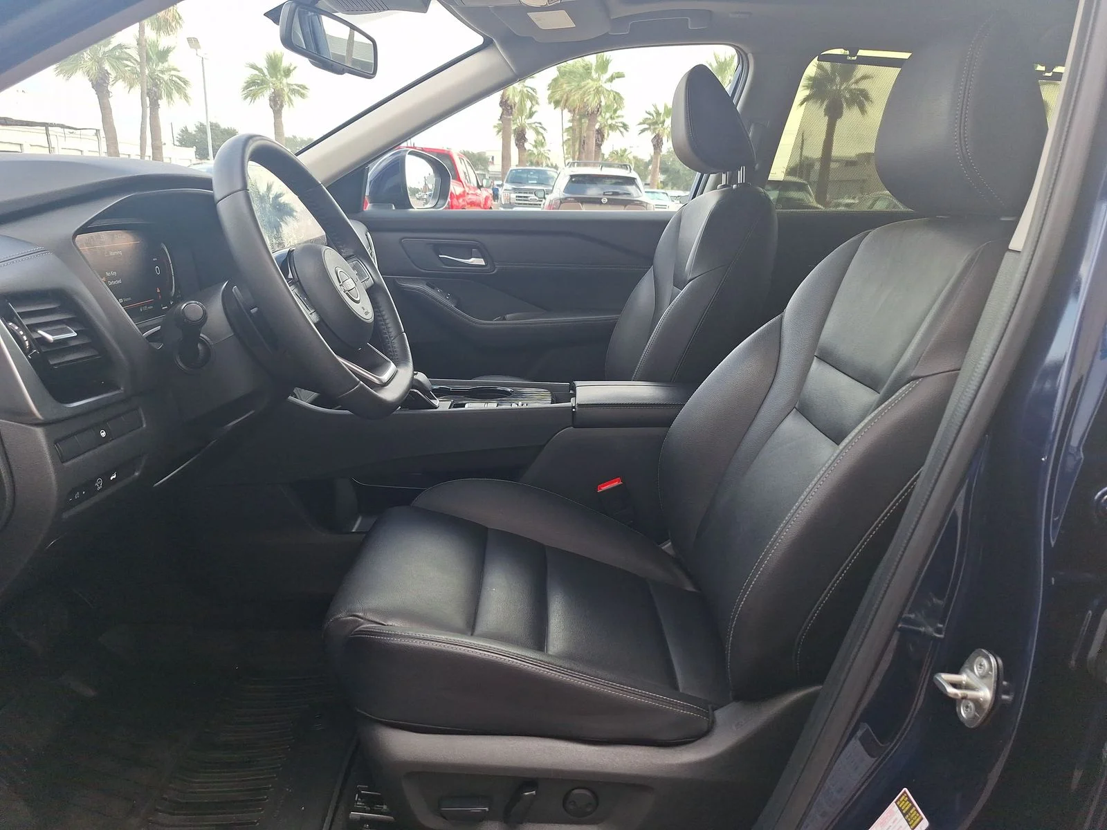 Used 2024 Blue Nissan SL image 9