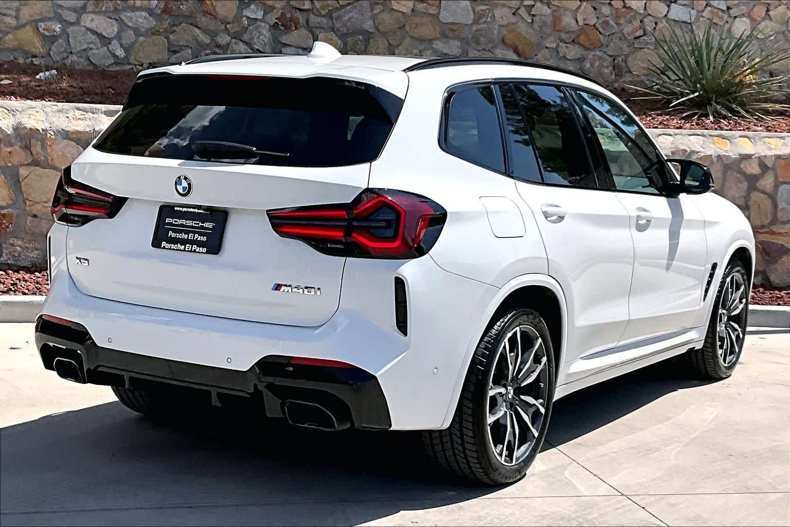Used 2024 Alpine White BMW M40i image 7