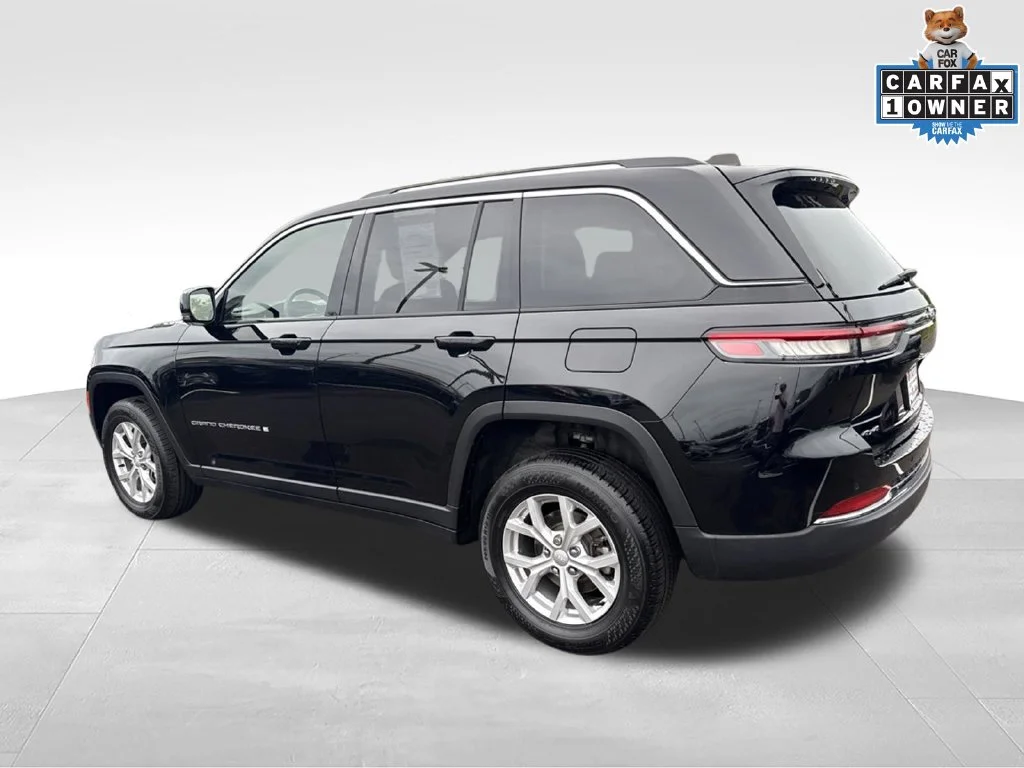 Used 2023 Black Jeep Limited image 5