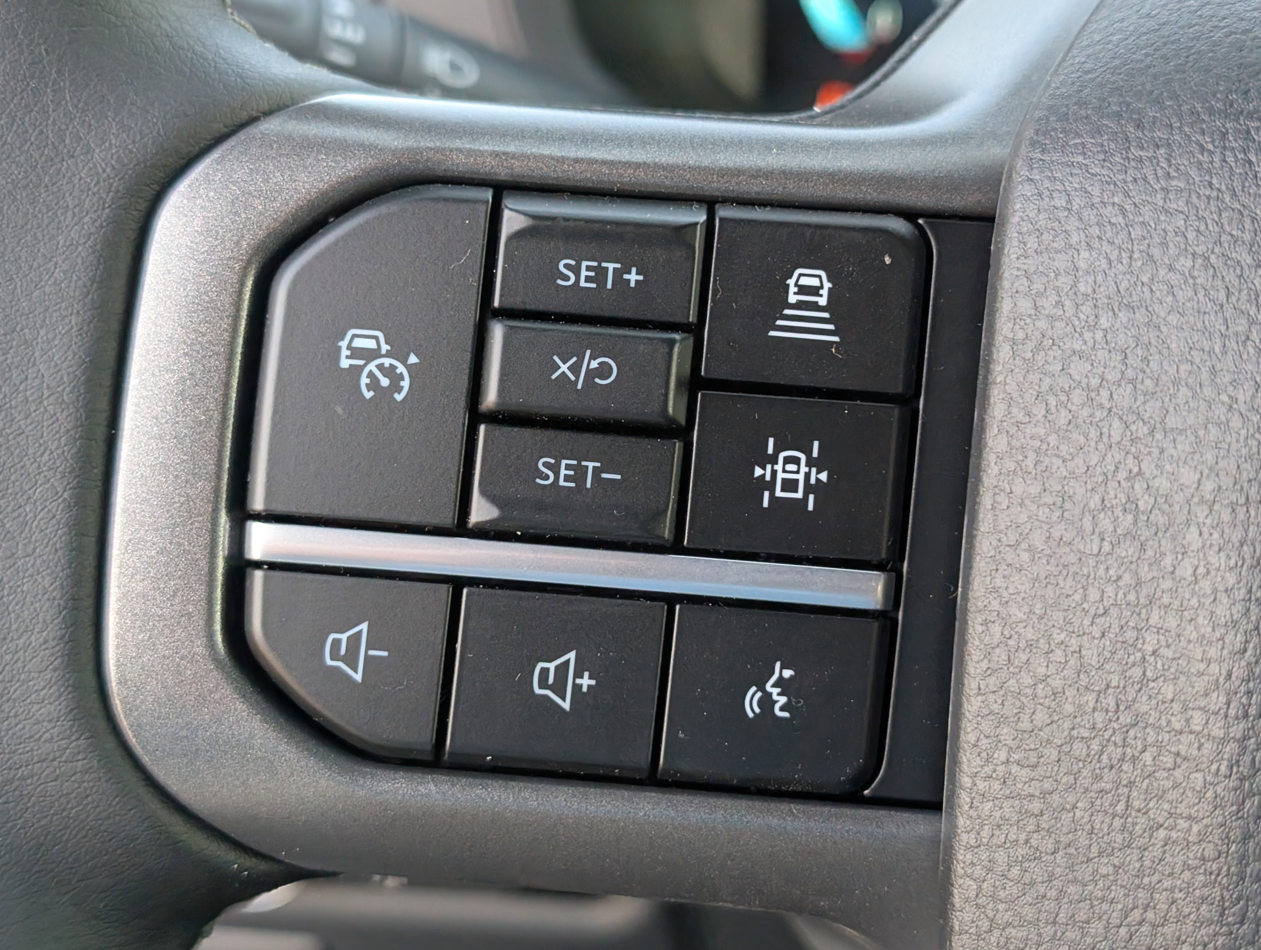 New 2026 OXFORD WHITE FORD XLT image 19
