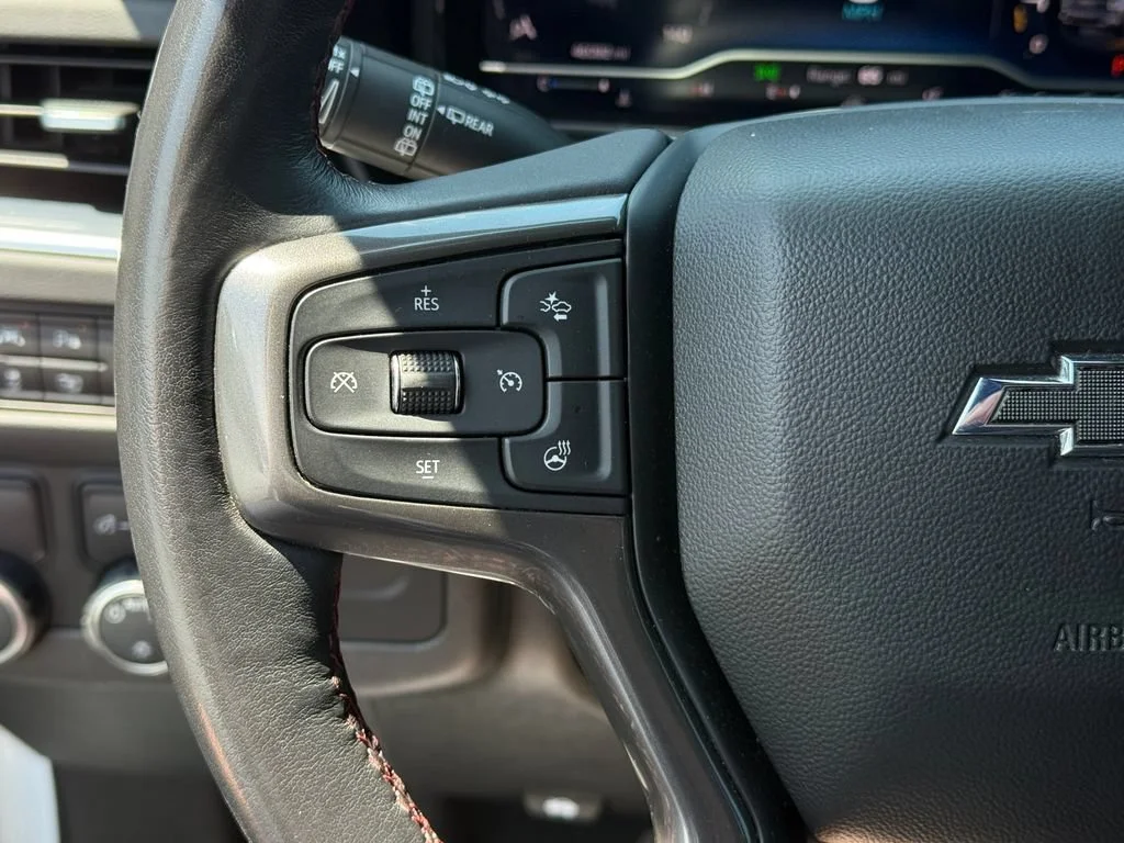 Used 2022 SUMMIT WHITE Chevrolet RST image 20