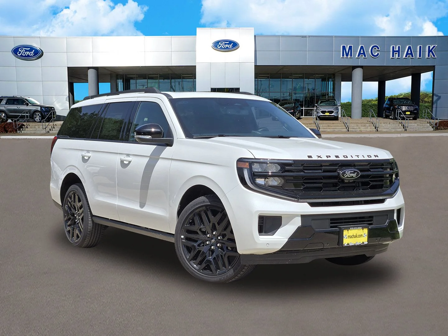 New 2026 Star White Metallic Tri-Coat Ford Platinum® image 1