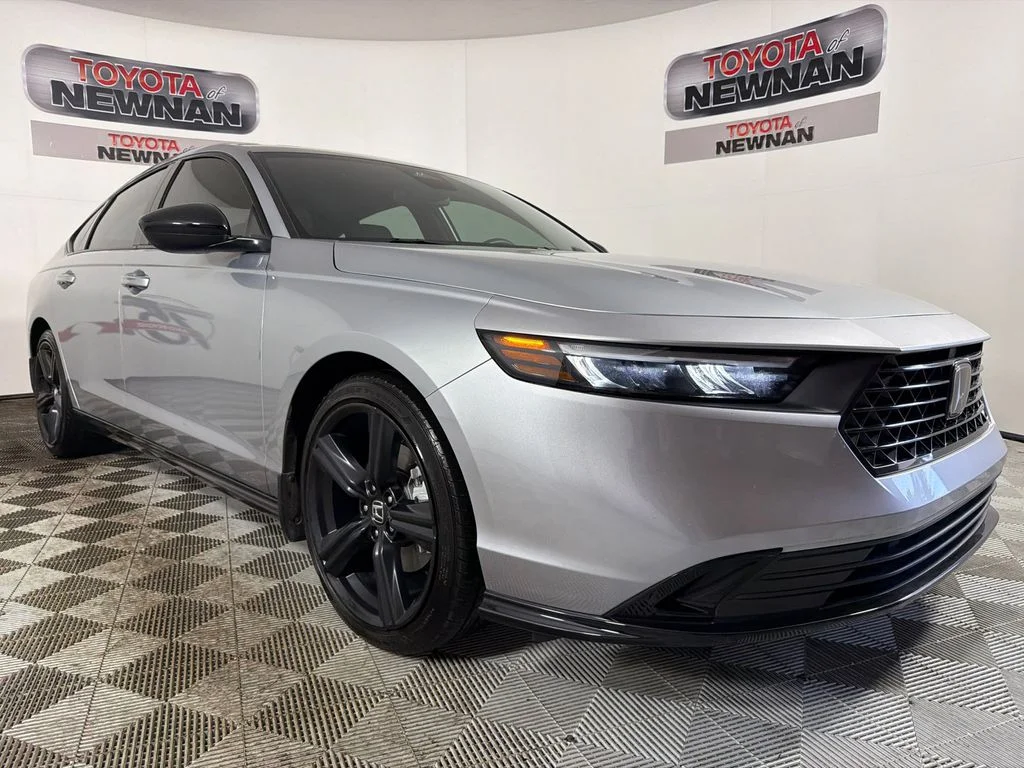 2024 Honda Accord Hybrid Sport-L's photo