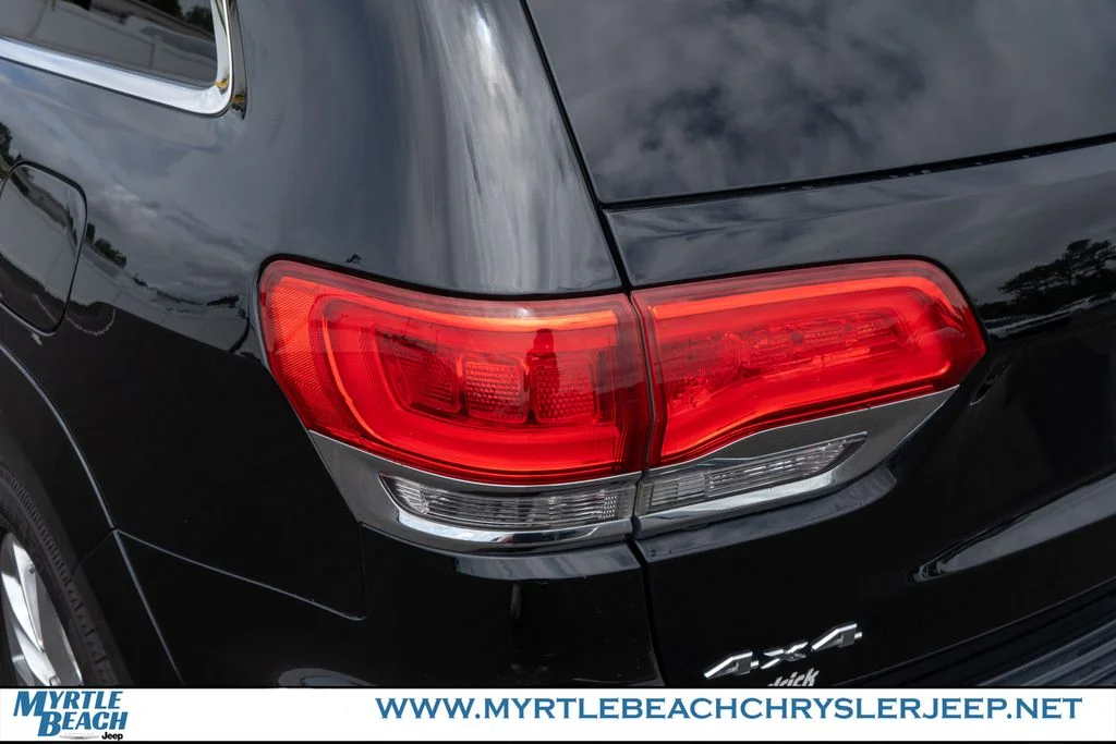 Used 2020 Diamond Black Jeep Summit image 11