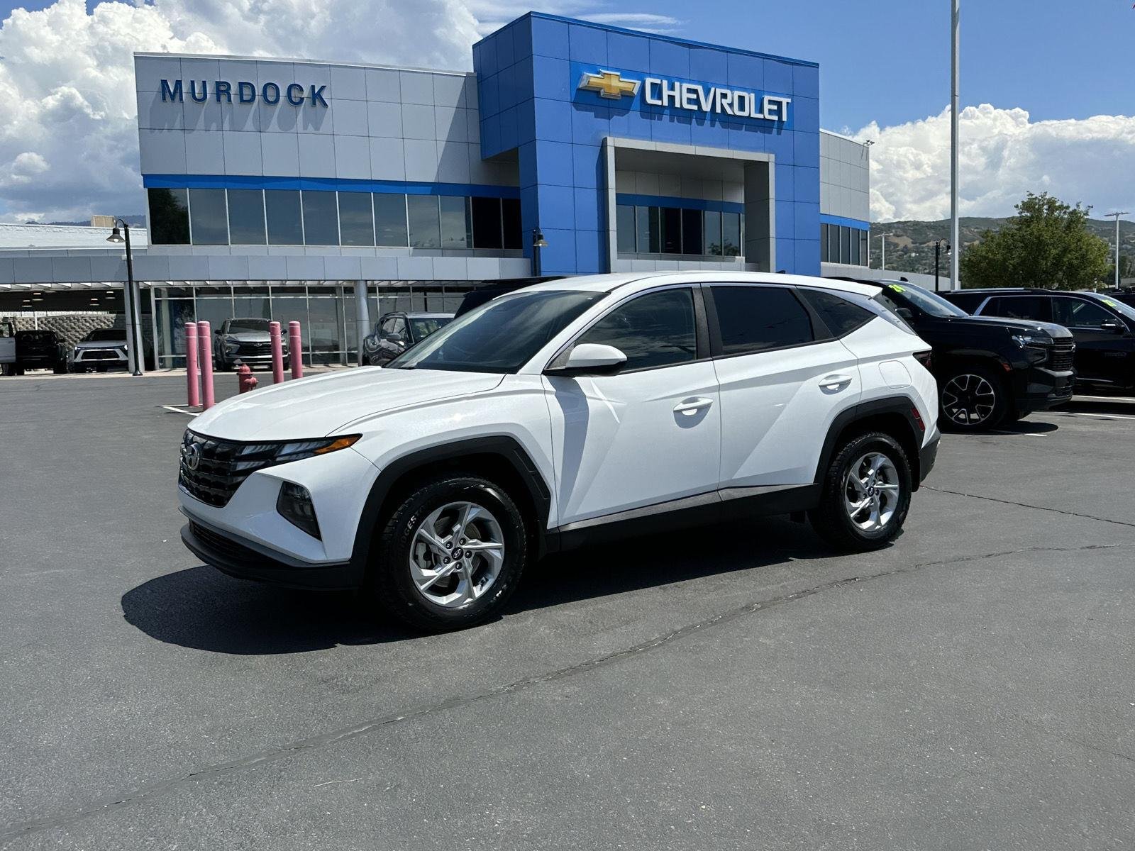 Used 2024 White Hyundai SE image 2