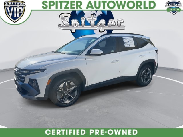 Used 2025 White Hyundai SEL image 8