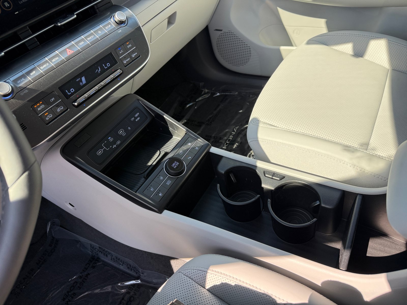 Certified Used 2025 White Hyundai Limited image 13